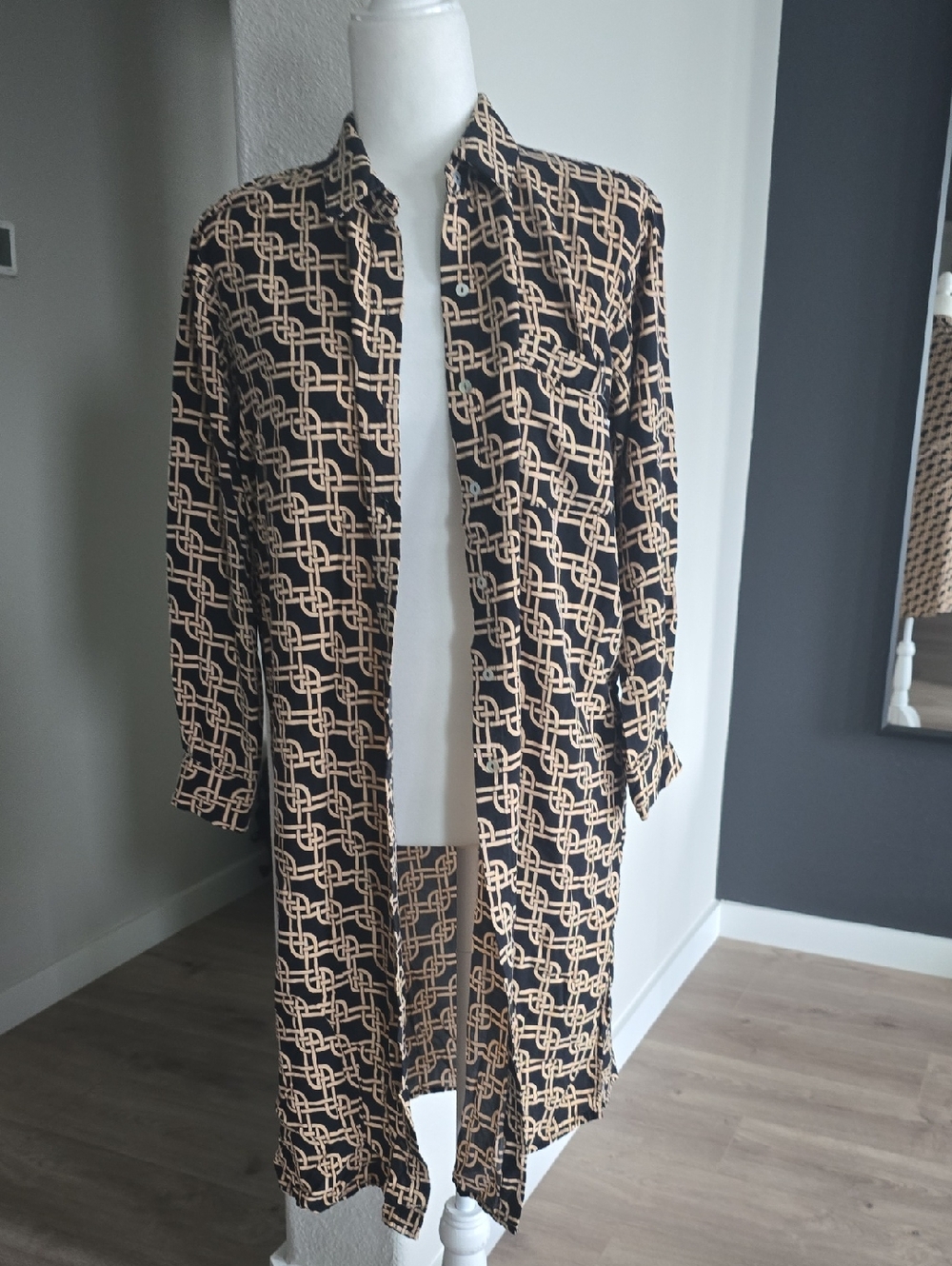 Forever 21 Black and Beige Chain-Print Long Shirt Jacket